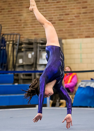 16GYMTKAWW-96